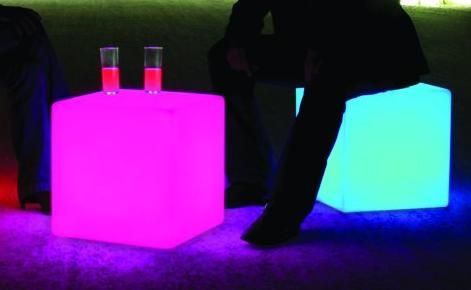 CUBO MESA/TABURETE 40 CM. ATMOSFERA LED-VARI C/MAN